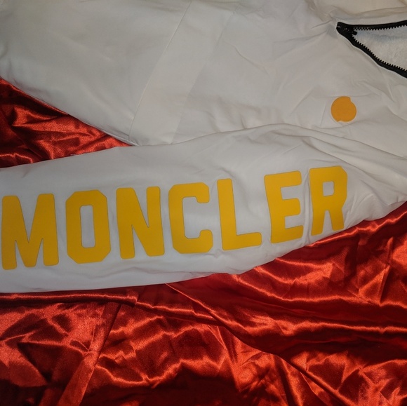 Authentic Moncler reversible jacket - Picture 4 of 4